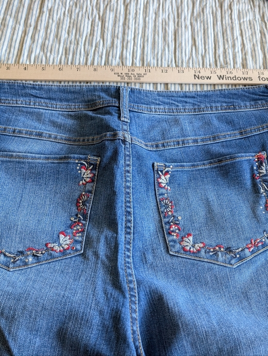 CJ Banks Pants - CJ Banks Size 18 W Embroidered Embellished Pockets Denim Shorts